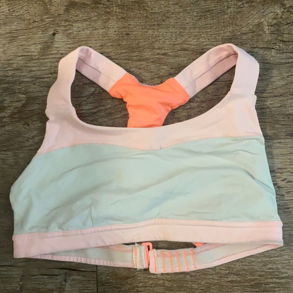 Lulu sports bra